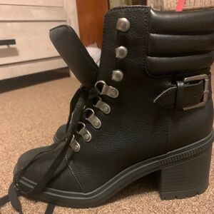 Combat boots, block heel size 6 brand new!! Don’t ask for email pics!!